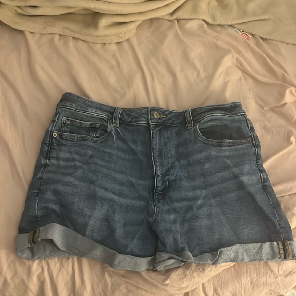 American Eagle size 16 shorts (STRETCH)